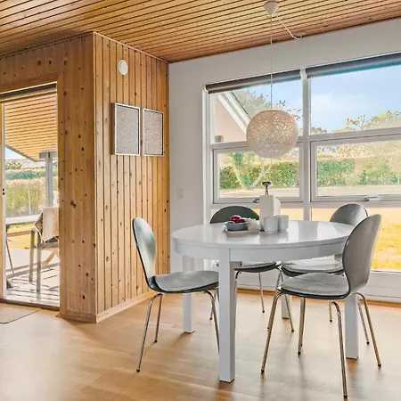 3 Bedroom Gorgeous In *